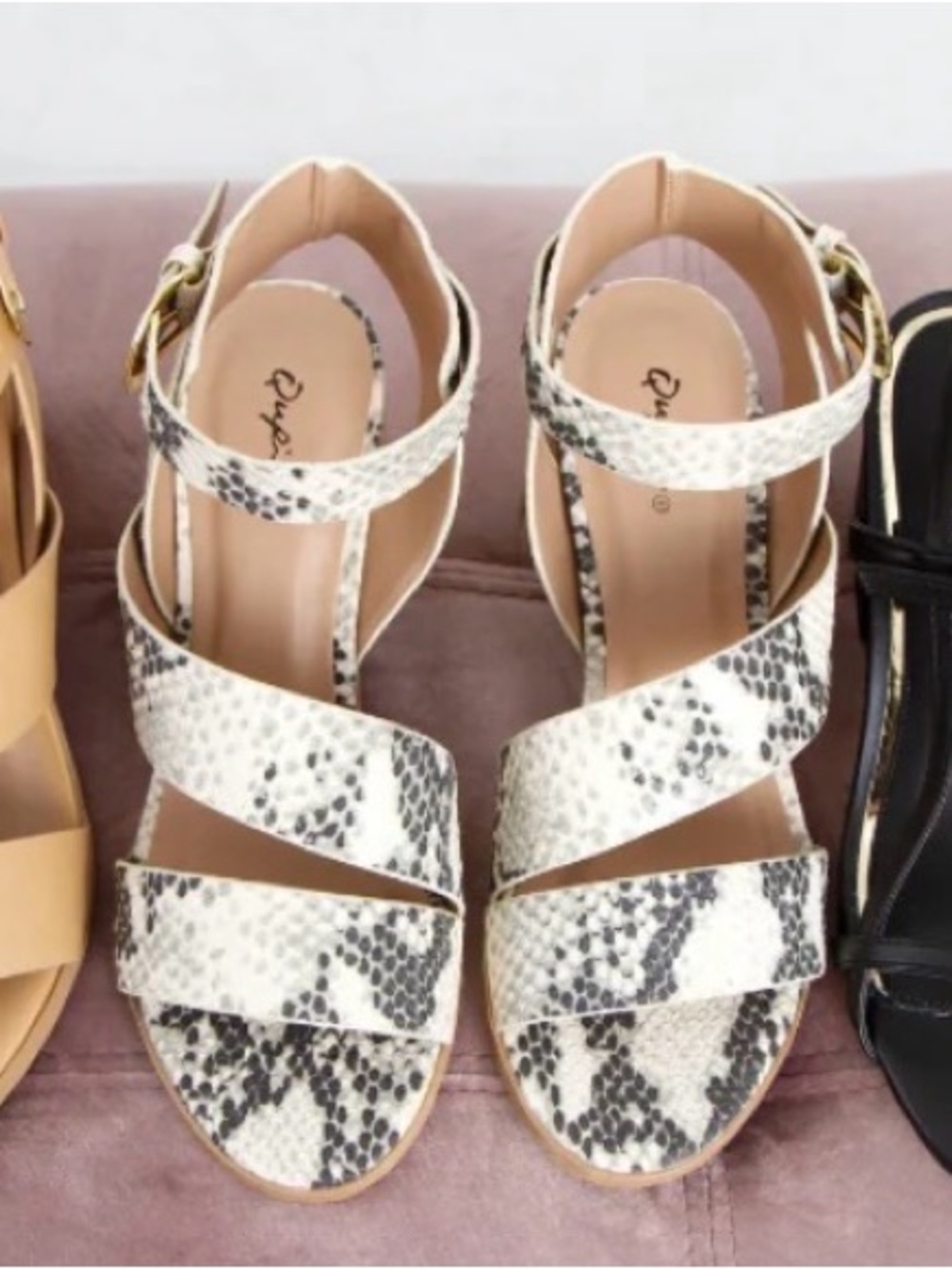 🖤 Wild! Gladiator Snake-Print Ankle Strap Sandals Sz 9 White Black 3” Heel